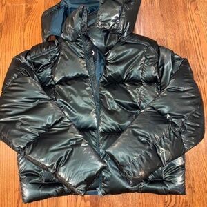 ALO Yoga Cropped Puffer Jacket Coat